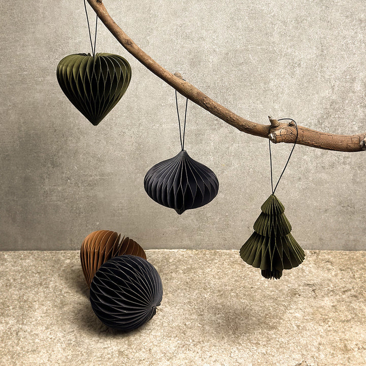 Tree Ornament 9cm H