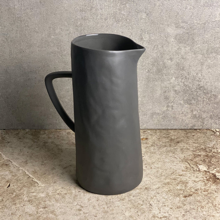 Willow Jug - Charcoal