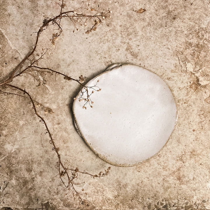 Rustic Slab Plate - Talcum Powder White Large